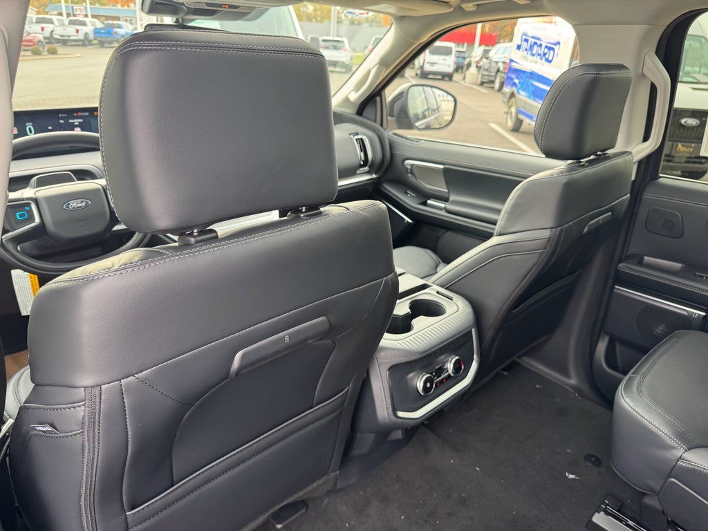 2025 Ford Expedition MAX Platinum 4WD