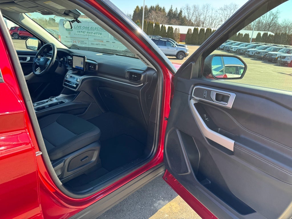 2022 Ford Explorer XLT 4WD