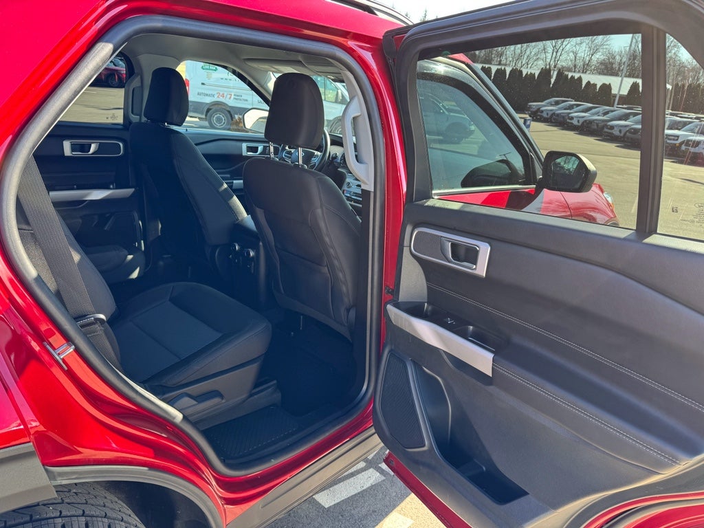 2022 Ford Explorer XLT 4WD