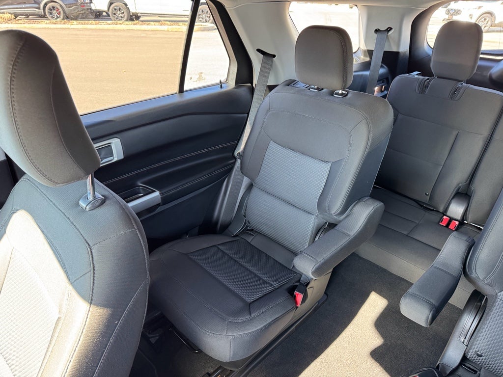 2022 Ford Explorer XLT 4WD