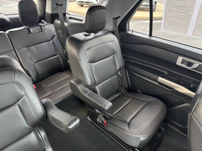 2022 Ford Explorer XLT 4WD