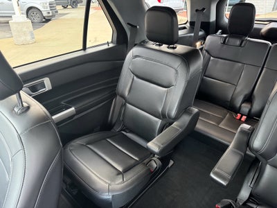 2022 Ford Explorer XLT 4WD