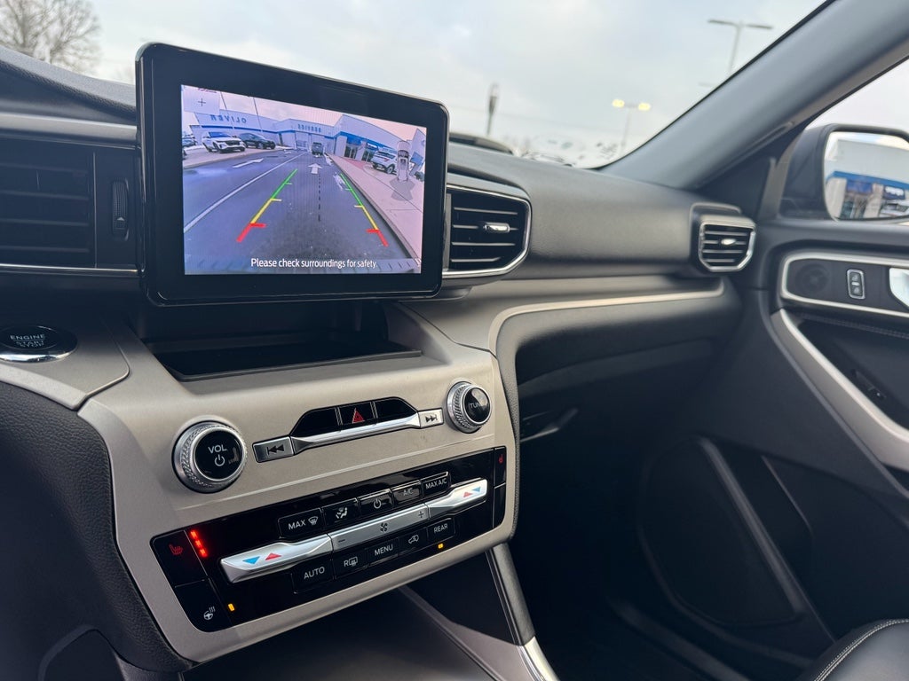 2022 Ford Explorer XLT 4WD