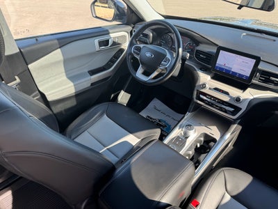 2023 Ford Explorer XLT 4WD