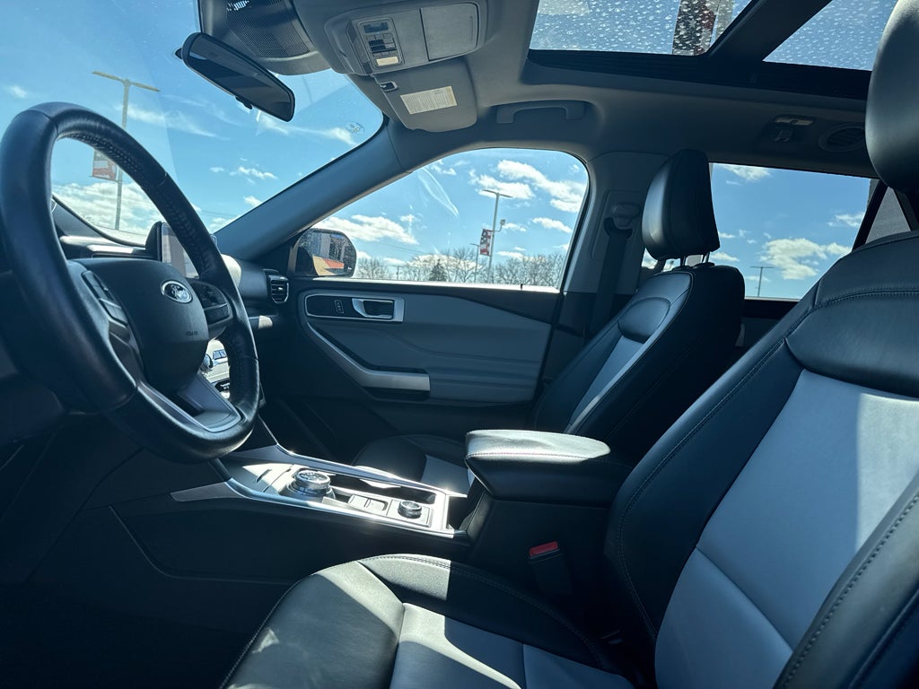 2023 Ford Explorer XLT 4WD