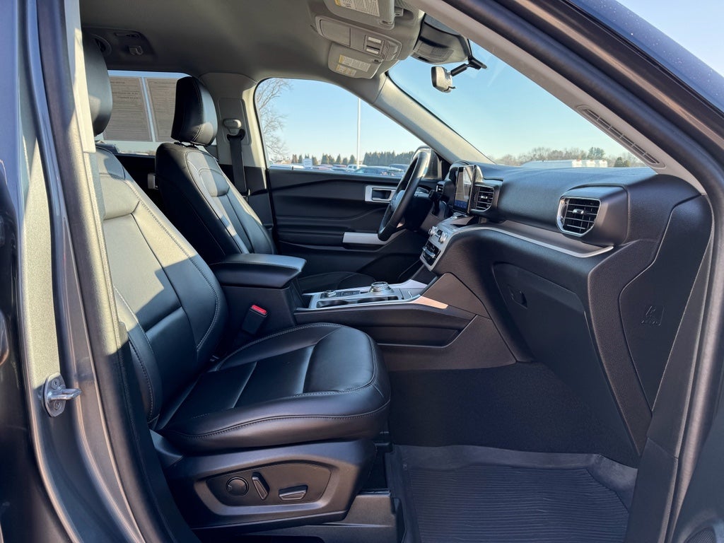 2024 Ford Explorer XLT 4WD