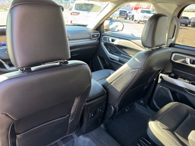 2024 Ford Explorer XLT 4WD