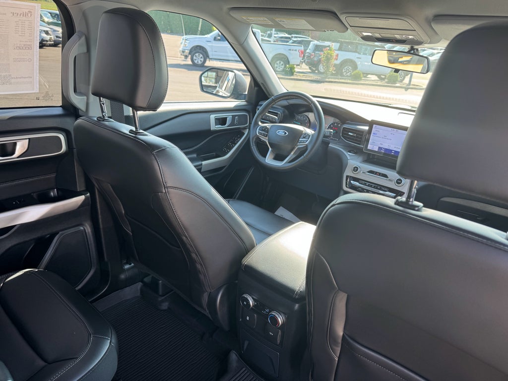 2023 Ford Explorer XLT 4WD