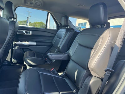 2023 Ford Explorer XLT 4WD