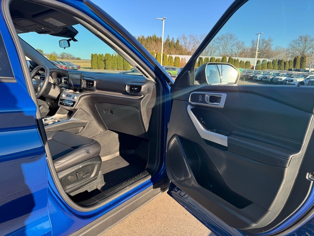 2022 Ford Explorer XLT 4WD