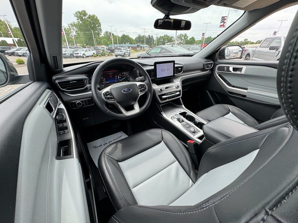 2023 Ford Explorer XLT