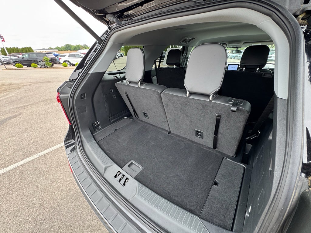 2023 Ford Explorer XLT 4WD