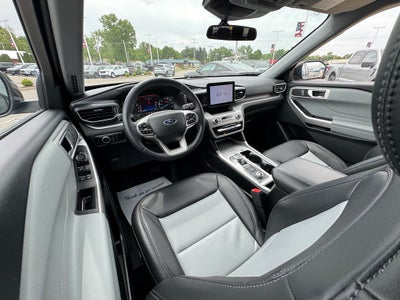 2023 Ford Explorer XLT 4WD
