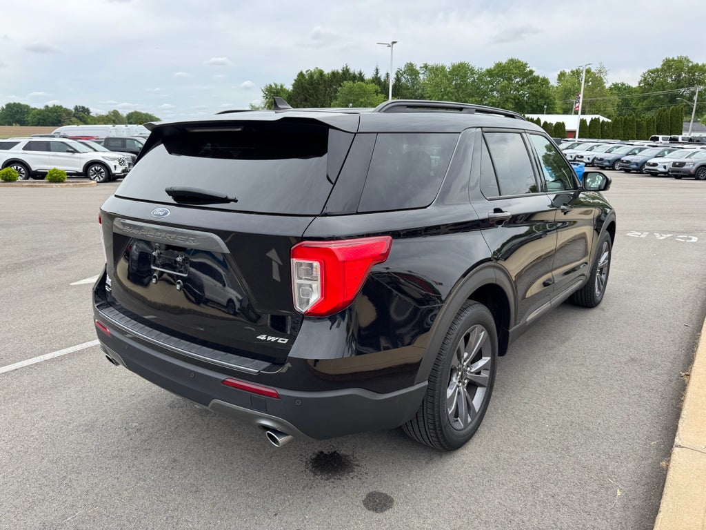2023 Ford Explorer XLT 4WD