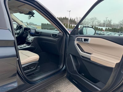 2023 Ford Explorer XLT 4WD