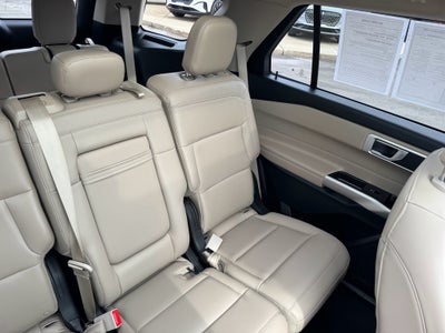 2023 Ford Explorer XLT 4WD