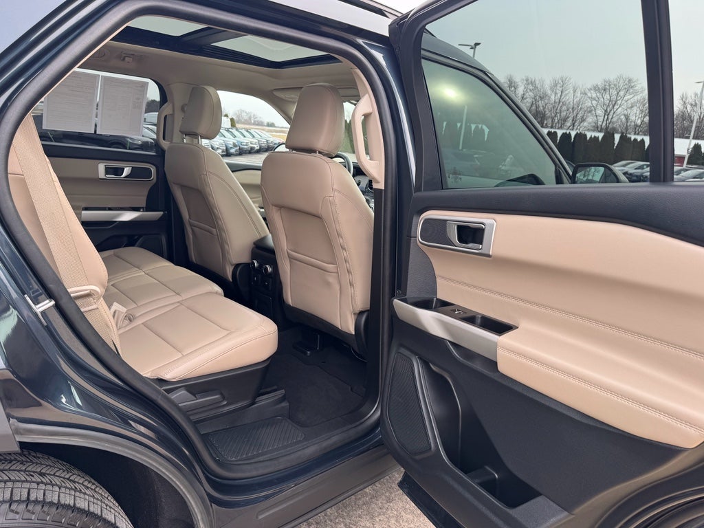 2023 Ford Explorer XLT 4WD