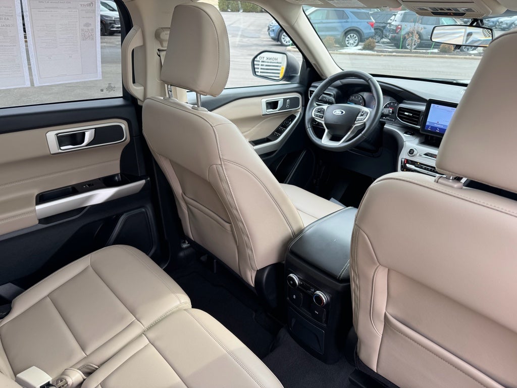 2023 Ford Explorer XLT 4WD