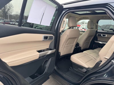 2023 Ford Explorer XLT 4WD