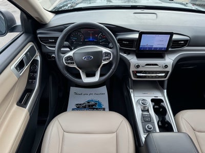 2023 Ford Explorer XLT 4WD