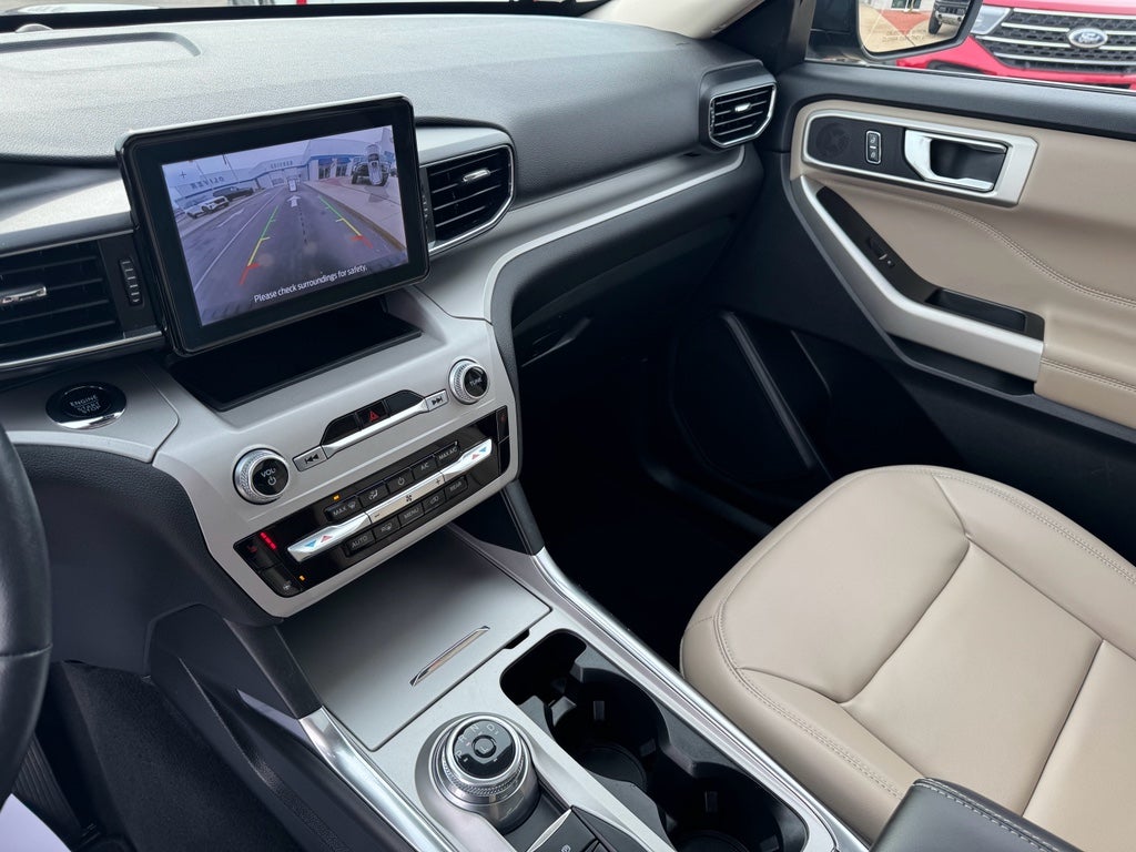 2023 Ford Explorer XLT 4WD