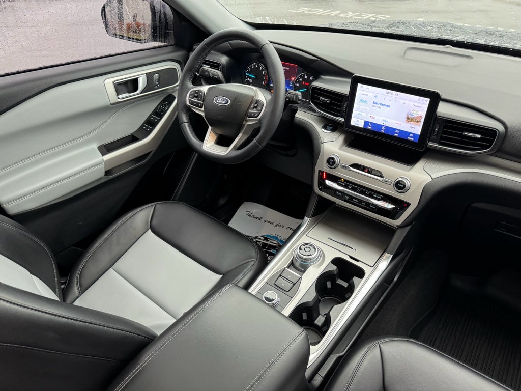 2023 Ford Explorer XLT 4WD