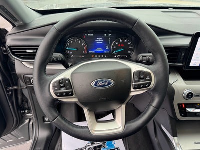 2023 Ford Explorer XLT 4WD