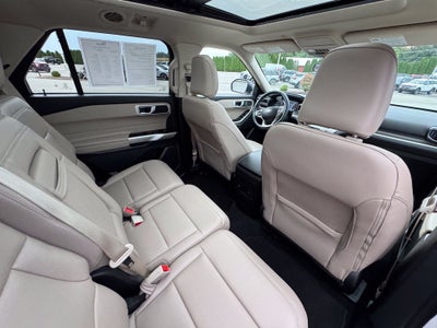 2024 Ford Explorer XLT
