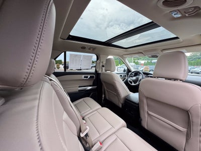 2024 Ford Explorer XLT