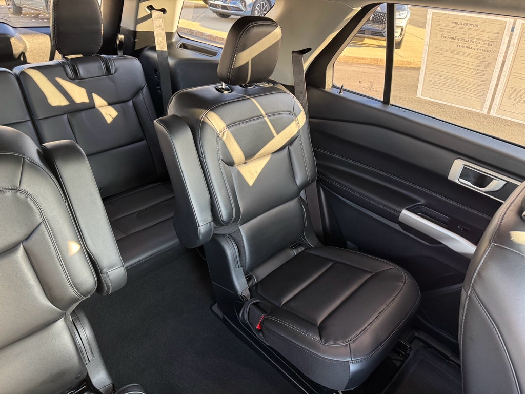 2023 Ford Explorer XLT 4WD