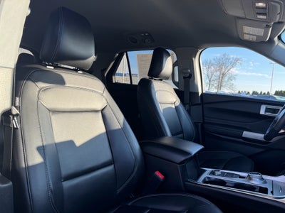 2023 Ford Explorer XLT 4WD