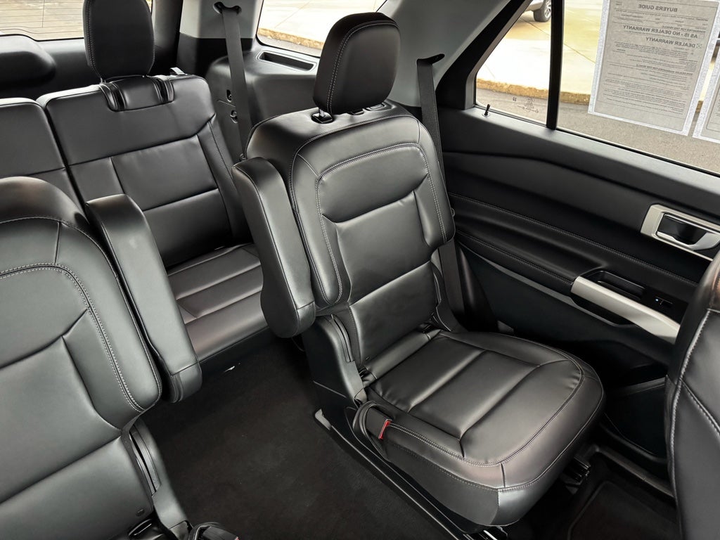 2023 Ford Explorer XLT 4WD