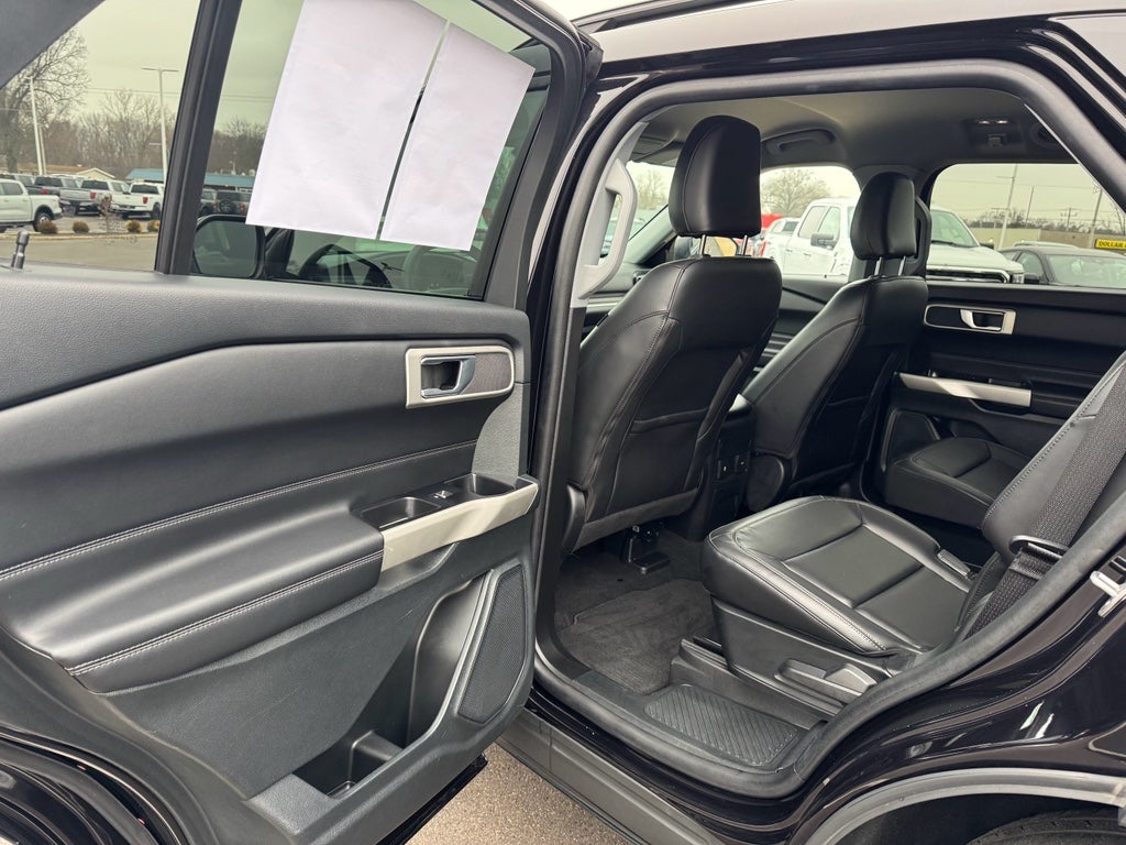 2023 Ford Explorer XLT 4WD