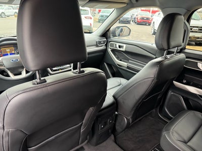 2023 Ford Explorer XLT 4WD