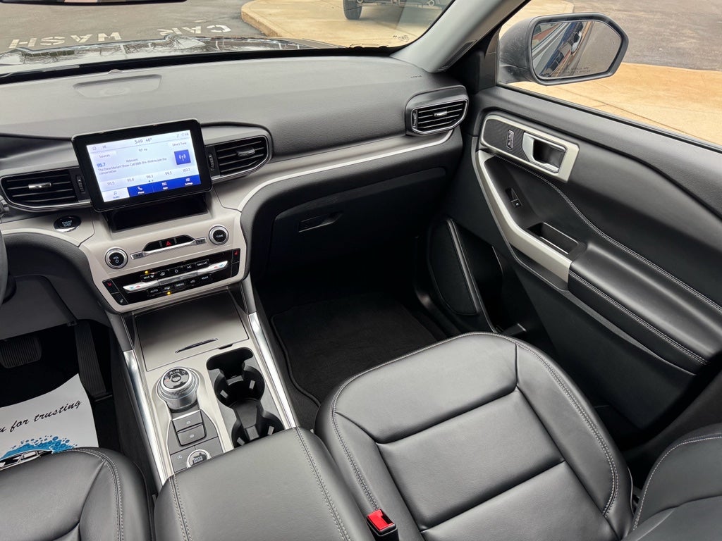 2023 Ford Explorer XLT 4WD