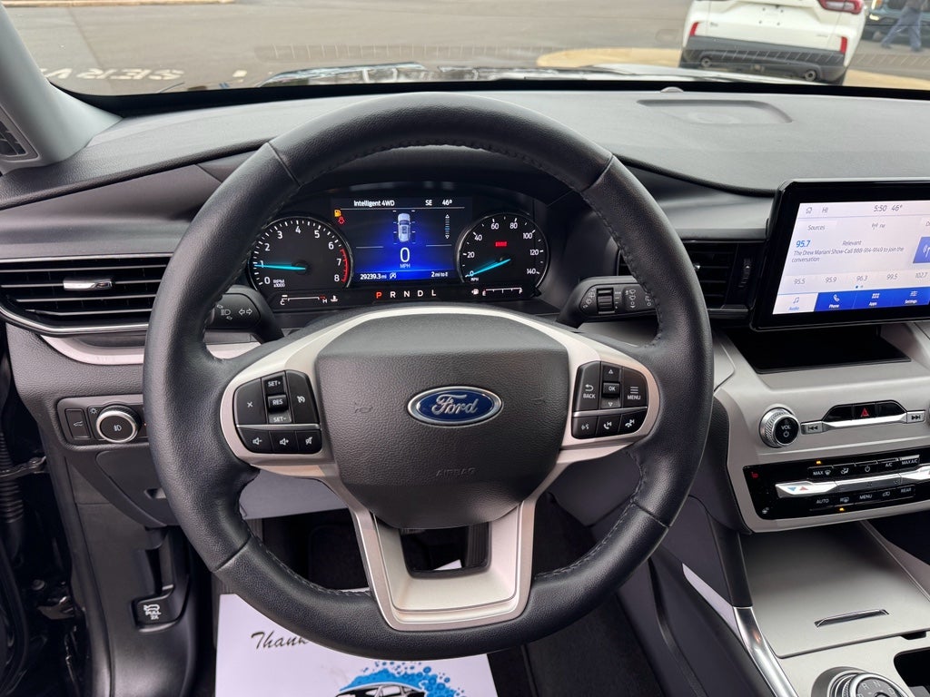 2023 Ford Explorer XLT 4WD