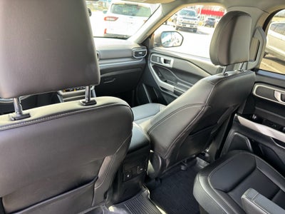 2023 Ford Explorer XLT 4WD
