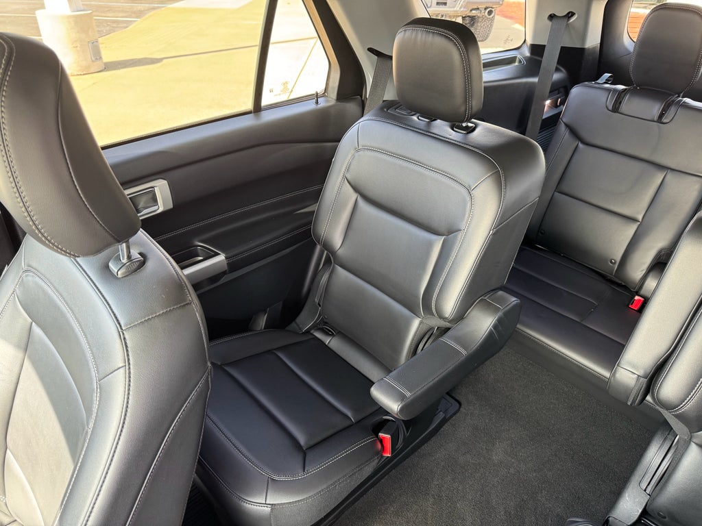 2023 Ford Explorer XLT 4WD
