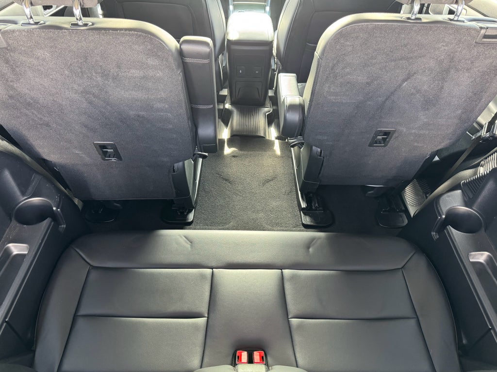 2023 Ford Explorer XLT 4WD
