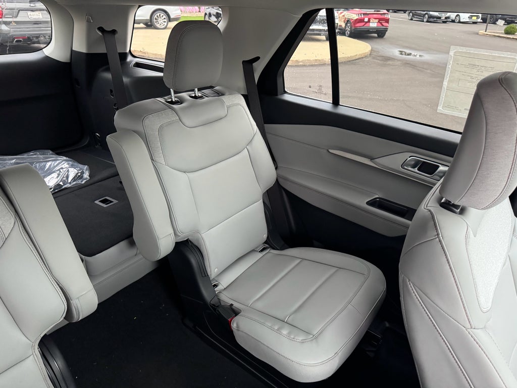 2026 Ford Explorer Active AWD