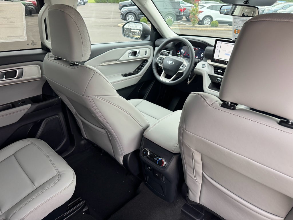 2026 Ford Explorer Active AWD