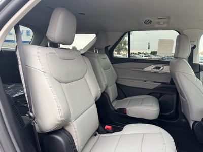 2026 Ford Explorer Active AWD