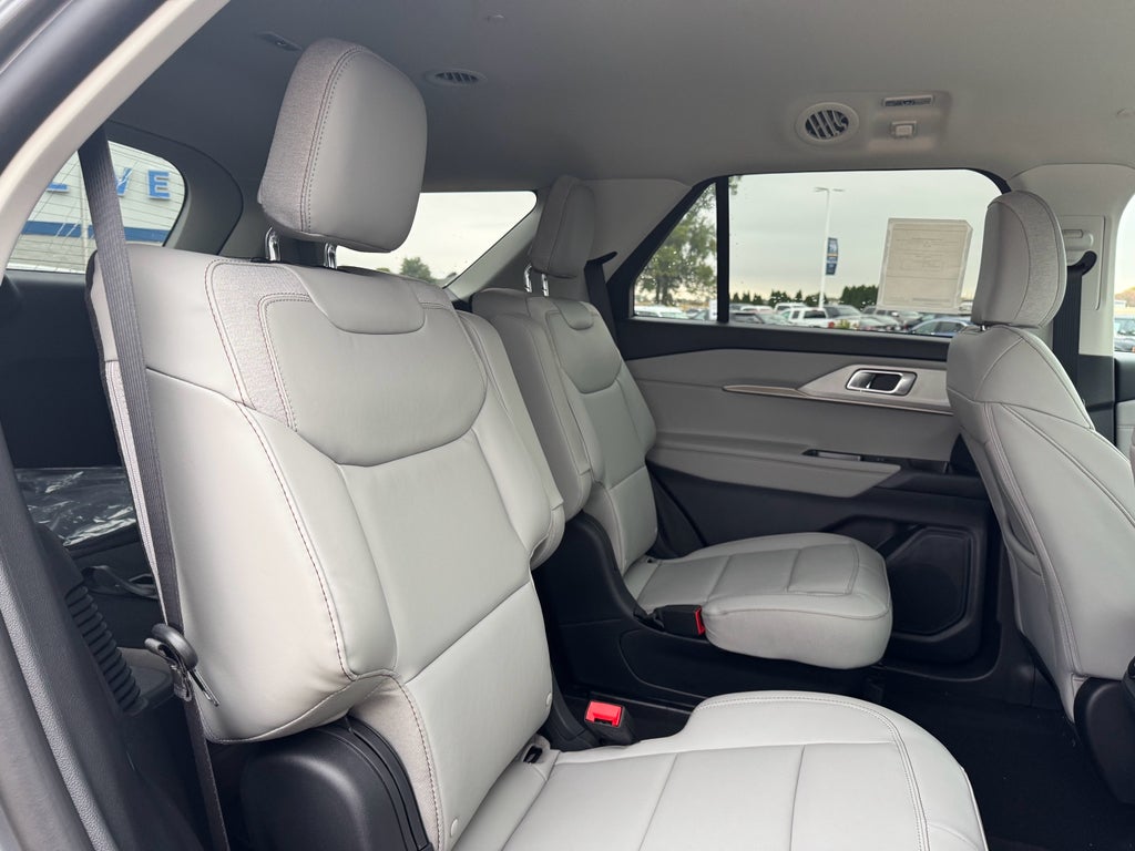 2026 Ford Explorer Active AWD