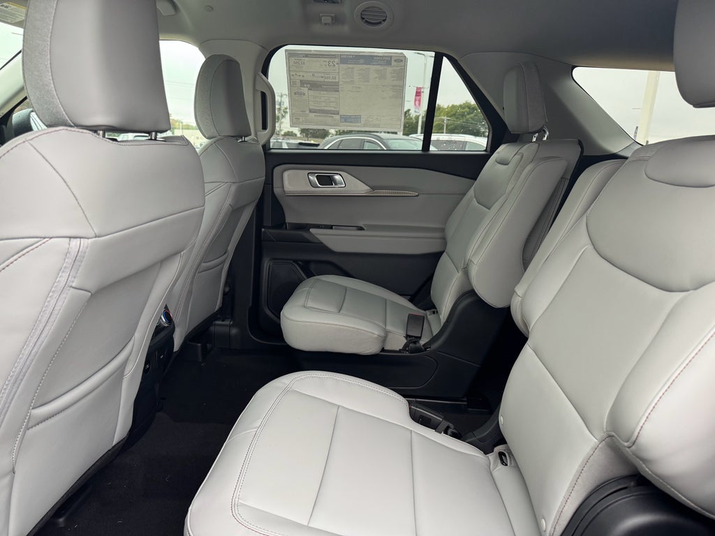 2026 Ford Explorer Active AWD