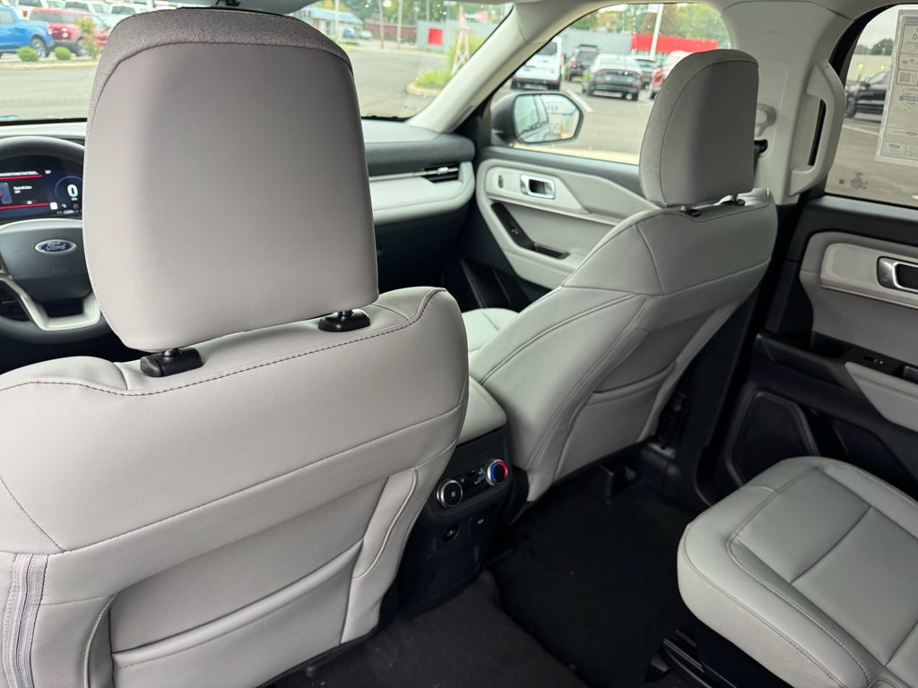 2026 Ford Explorer Active AWD