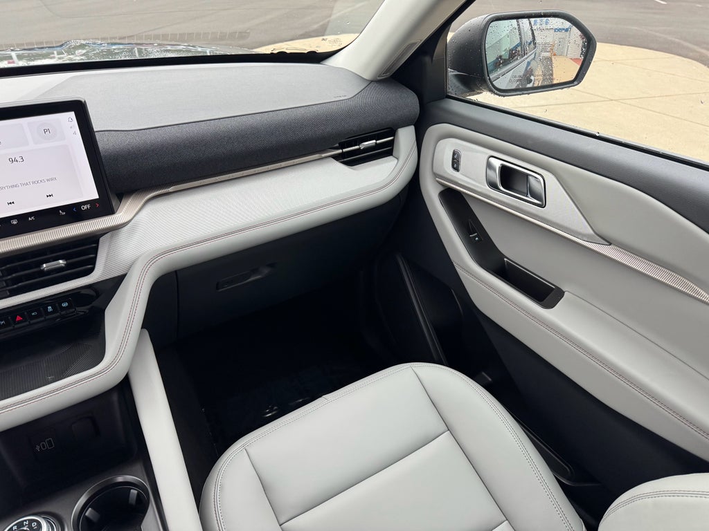 2026 Ford Explorer Active AWD