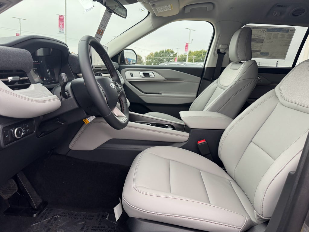 2026 Ford Explorer Active AWD