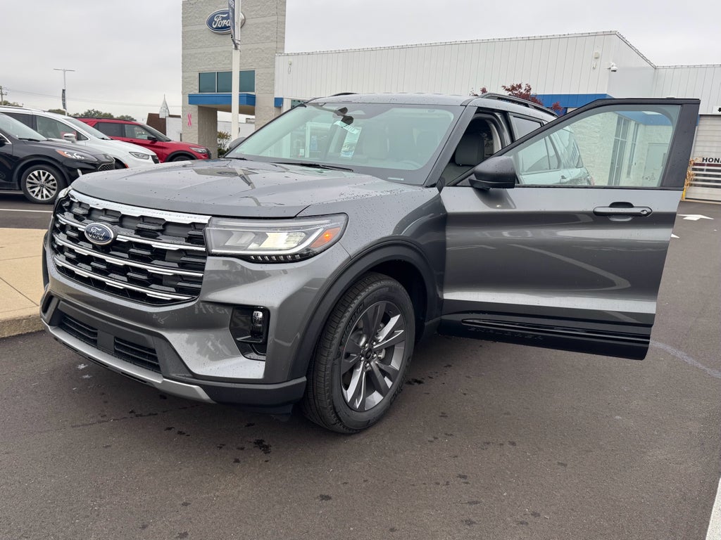2026 Ford Explorer Active AWD