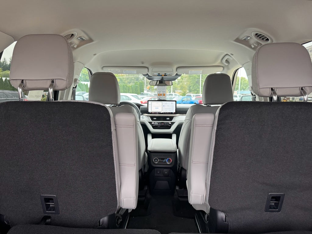 2026 Ford Explorer Active AWD