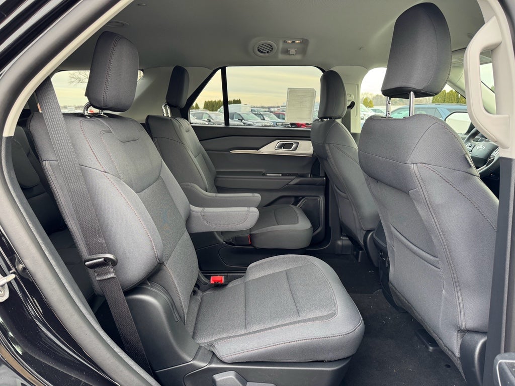 2026 Ford Explorer Active AWD